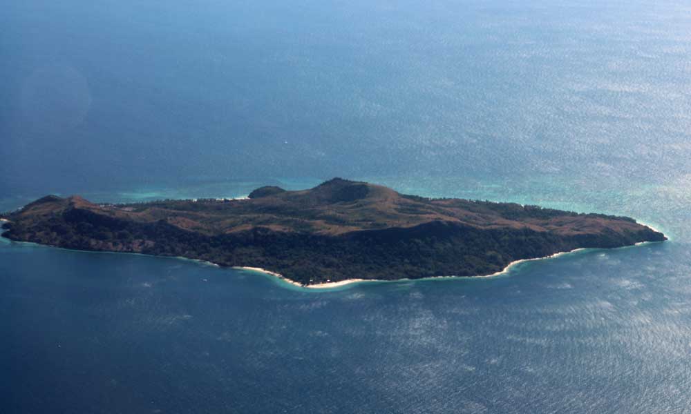 Nosy Kalakajoro is the highest island of the Radama archipelago.